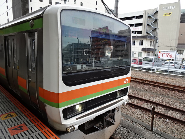 209系3500番台八王子にて出発を待つ