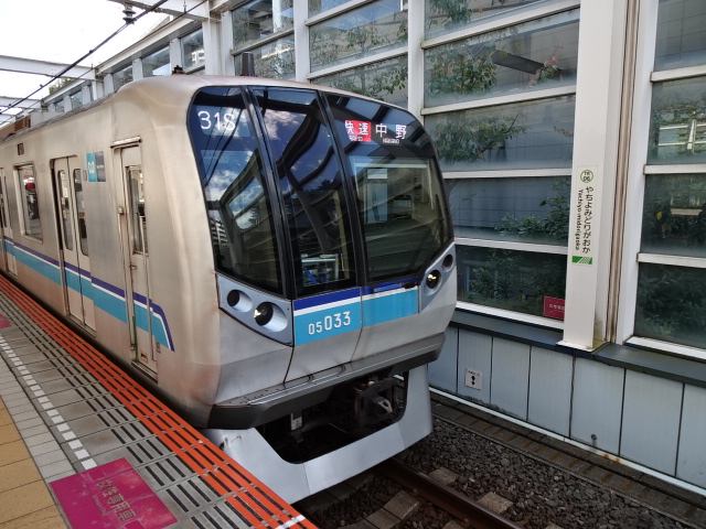 東京メトロ05系八千代緑が丘入線