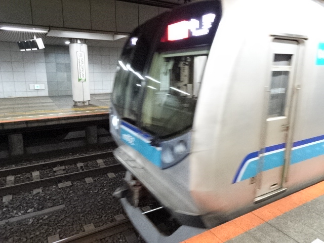 東京メトロ05系船橋日大前入線