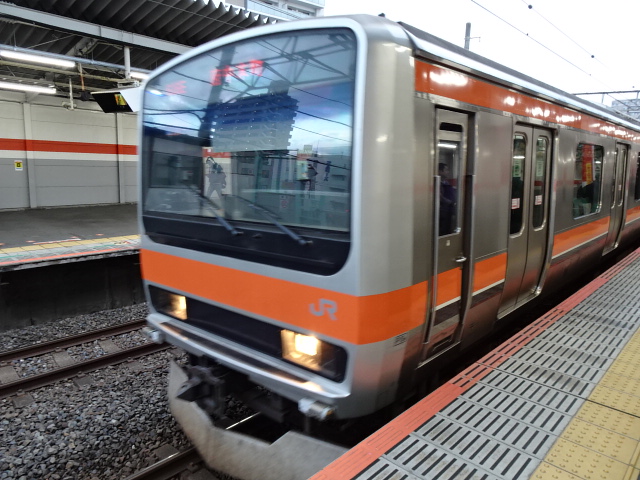 E231系0番台南浦和入線