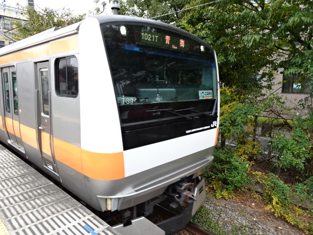 E233系0番台昭島入線