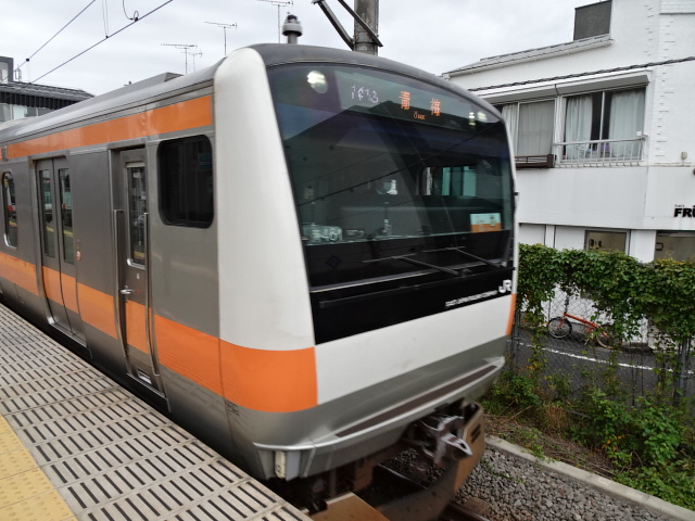 E233系0番台牛浜入線