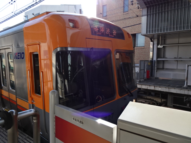 京王1000系吉祥寺入線